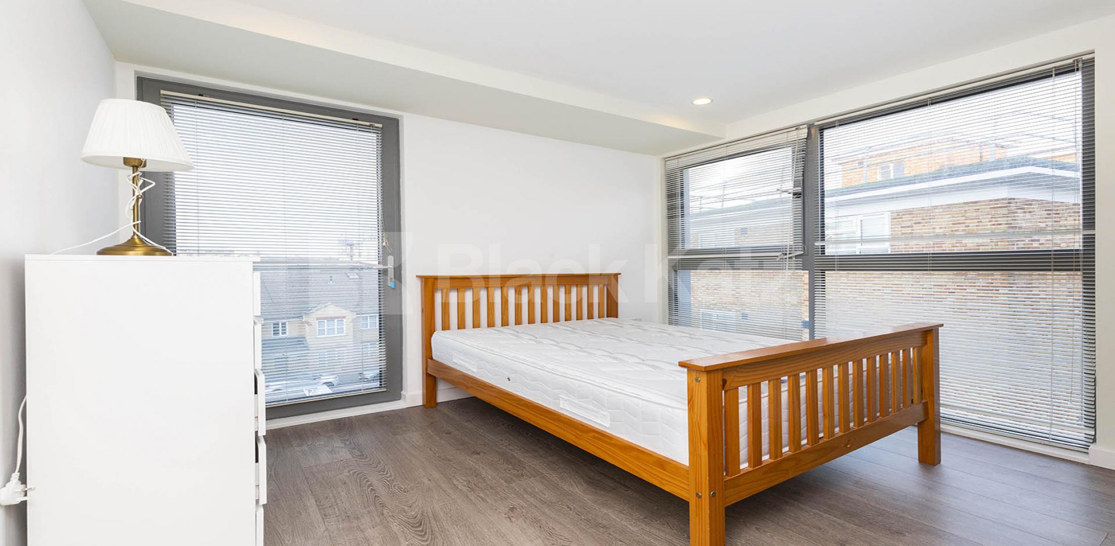 			2 Bedroom, 1 bath, 1 reception Apartment			 Mintern Street, OLD STREET-SHOREDITCH PARK